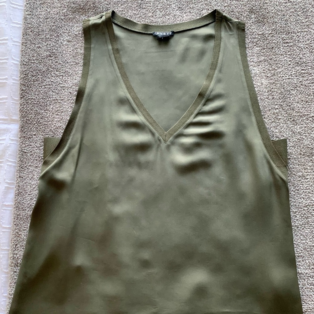 Theory - olive green silk tank top